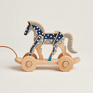 epopee-pull-along-horse-with-